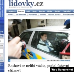 Чех парламентинин мүчөсү жана облустун гетманы Давид Рат пара алган деп шектелип камакка алынгандан кийин. 15-май 2012