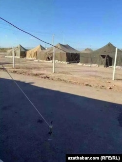 Карантинный лагерь для пациентов с подозрением на COVID-19, Туркменабад, сентябрь, 2020.