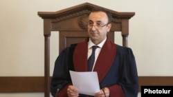 Հրայր Թովմասյանը Սահմանադրական դատարանի նախագահի պաշտոնում, արխիվ