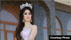 Парвина Саидова яке аз моделщои шинохтаи тоҷик ба овозхонӣ ҳам шурӯъ кардааст