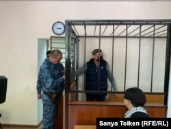 Обвиняемый в участии в деятельности ДВК Серик Жахин. Нур-Султан, 16 сентября 2019 года.