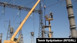 Кыргызстандагы электр линиялары. Иллюстрациялык сүрөт.