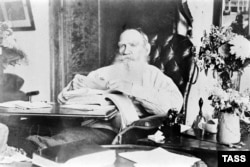 Леў Талстой, дазволены ў Беларусі анархіст