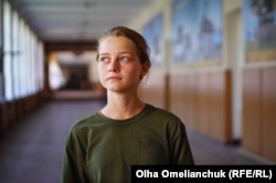 Ліна Назіпова чекала з війни батька-вертолітника. Ліцеїстка мріє піти його шляхом і хоче стати льотчицею