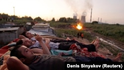 Мигранты из Таджикистана в Москве.