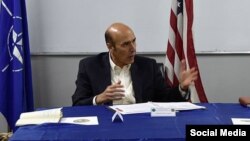 لارنس: امریکا، جامعۀ جهانی و مردم افغانستان از تحقیقات و اقدامات احتمالی در مورد اتهامات وارده بالای دوستم حمایت می‌کنند.