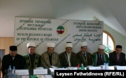 Габделхак хәзрәт рухына багышлап Коръән сүрәләре укылды