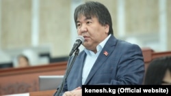 Садык Шер-Нияз.