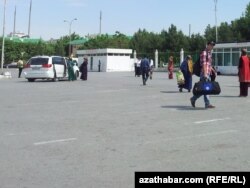 Şäherara hususy ýeňil awtoulag taksileriniň terminaly