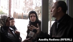 Azərbaycanda məktəbə hicabla buraxılmayan qızlar, 9 dekabr 2010