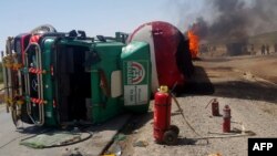 په غزني کې تر دې مخکې هم د مسافر لېږدوونکو بسونو او ټانکرونو ترمینځ ټکرونه شوي دي - د ۲۰۱۶ز کال انځور. 