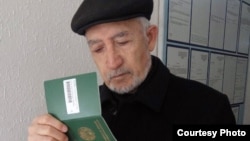 Бако Садыков в январе 2018 года получил паспорт гражданина Узбекистана