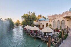 Ташкенттеги «Манас» рестораны.