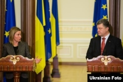 Зустріч президента України Петра Порошенка з верховним представником ЄС із закордонних справ і політики безпеки Федерікою Моґеріні. Київ. 17 грудня 2014 року