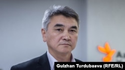 Алмаз Кулматов.