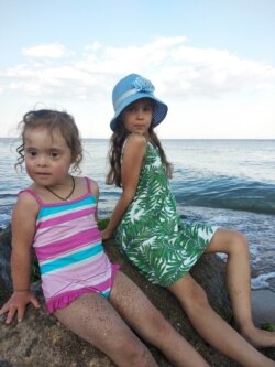 Дочки Олени Большаніної