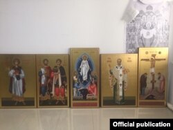 Иконы для будущего иконостаса.