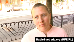 Жінка каже, що чекала видачі російських паспортів з 2014 року