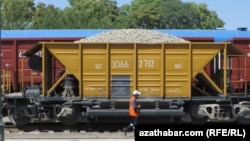 Demir ýol ýük otlusy. Türkmenistan
