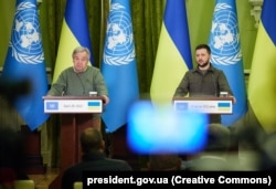 Президент України Володимир Зеленський (праворуч) і генеральний секретар ООН Антоніу Ґутерріш. Київ, 28 квітня 2022 року