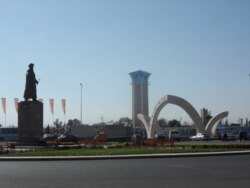 Акын Жамбылдын айкели. Тараз шаары, Казакстан. 07.10.2015.