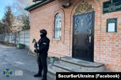 Під час обшуків СБУ в будівлях УПЦ (МП) на Полтавщині з метою, як зазначили у відомстві, «протидії підривній діяльності російських спецслужб», 5 грудня 2022 року