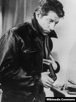 Jaen Gabinin gənclik filmlərindən birində rolu.