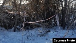 Место, где было найдено тело 23-летнего мужчины, убитого в драке у ресторана в Караганде.