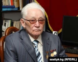 Төлөгөн Касымбеков.