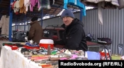 Анатолій, продавець на блошиному ринку в Донецьку
