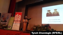 Бээжинден келген профессор Адыл Жуматурду.