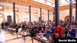 این قصر که در محوطه وزارت خارجه افغانستان موقعیت دارد در سال‎های گذشته قسماً تخریب و اخیراً به کمک مالی هند دوباره بازسازی شد.