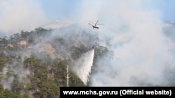 Лісова пожежа в заповідній зоні. Ущелина Уч-Кош, Крим, ілюстраційне фото