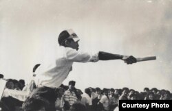 "Ашарчылар" менен КДКчылардын жыйындарынын бири. 1991.