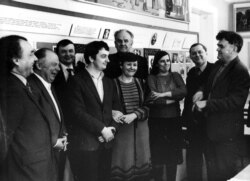 Аляксей Карпюк сярод беларускіх пісьменьнікаў