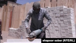 افغانستان یکی از کشورهایی است که انواع سنگ از معادن آن استخراج می‌شود