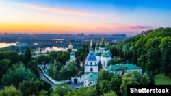 Видубицький монастир у Києві, початок будівництва якого розпочалося у період України-Русі – в другій половині XI століття. Належить Православній церкві України (ПЦУ). Пам’ятка архітектури національного значення