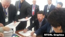 Улуттук университетте өткөн шайлоодогу добуштар саналууда.18-октябрь, 2014-жыл.