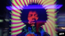 Ջիմի Հենդրիքսի պաստառը ցուցադրված Լոնդոնի Marquee ակումբում, 2004թ․