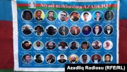 Mitinqdə "Siyasi məhbuslara azadlıq" çüarı, 19 yanvar 2019