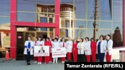 Акции в знак солидарности с Важей Гаприндашвили и требованием об его освобождении проходили по всей Грузии. Ноябрь