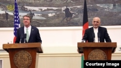 کارتر: نیروهای امریکایی مخالفین را در خاک پاکستان هم هدف قرار می‌دهند.