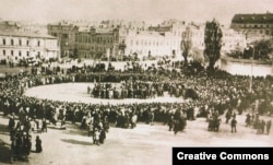 Колективна молитва за гетьмана Скоропадського. Київ, квітень 1918 року