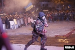 Сторонники евроинтеграции Украины на акции в Киеве. 19 января 2014 года.