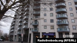 Дом на Лаймхарбор, 3 в Лондоне, где Роман Насиров имеет квартиру