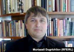 Лачинов Лачин, жамгIияв хIаракатчи