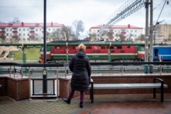 Мэдык кажа, што насіць маскі варта, але яны нікога ня выратуюць