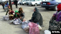 Ադրբեջան - Մուրացկան կանայք Գյանջայում, արխիվ