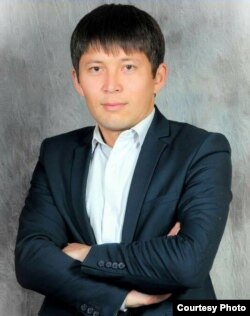 Жолдошбек Бөтөнөев.