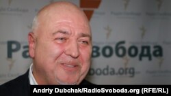 Юрій Шаповал